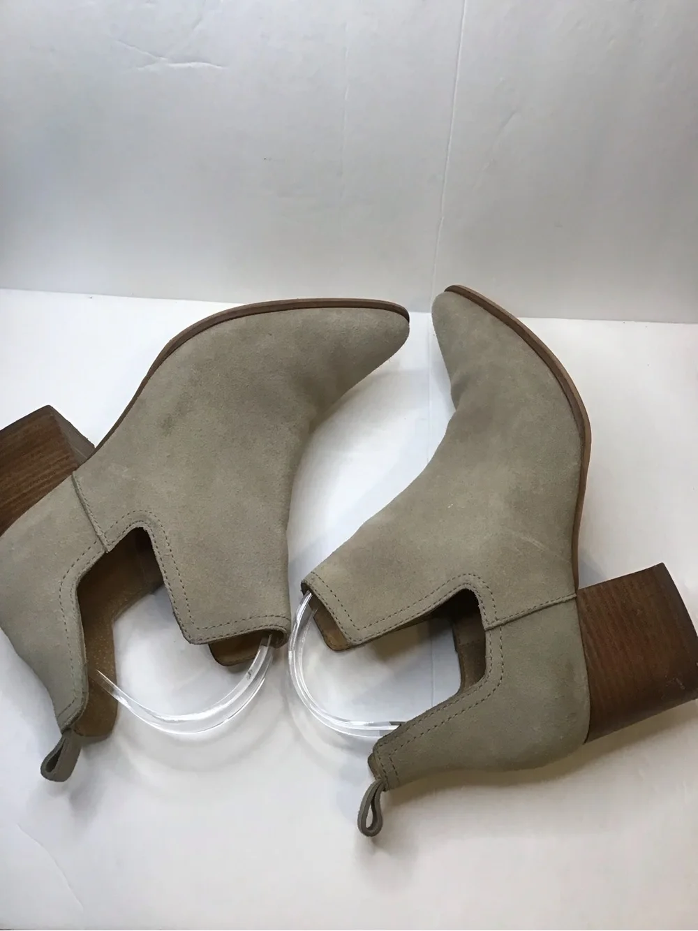 LUCKY BRAND Women's Suede Cutout Pointy Toe Ankle Boots in Light Taupe 8.5